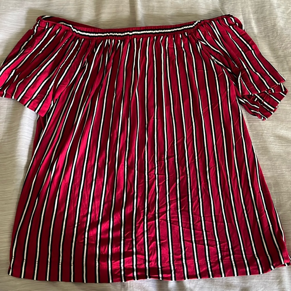 Loft off the shoulder top - size Large.